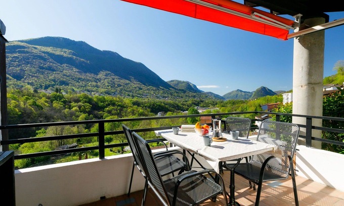 Capriasca Apartment | Cosy apartment for 4 people with pool, WIFI, TV, patio and panoramic view