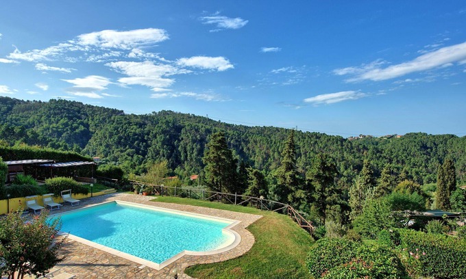 Massarosa Apartment | Cosy apartment for 4 people with WIFI, pool, TV and panoramic view, close to Viareggio