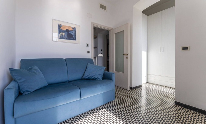 Pontedecimo Apartment | Cosy apartment for 4 people with A/C, WIFI, TV, balcony and panoramic view, close to Portofino