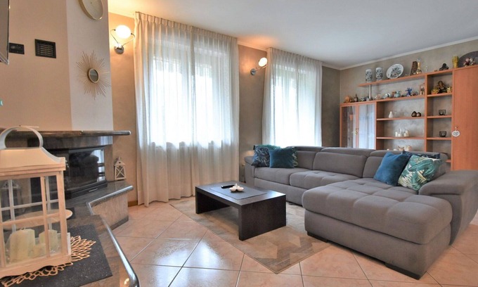 Delebio Apartment | Cosy apartment for 5 people with A/C, WIFI, TV and terrace