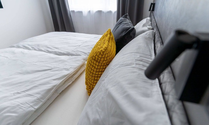 Fronhausen Apartment | Cosy apartment for 6 people with WIFI, TV, patio and parking