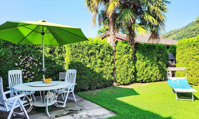 Caslano Apartment | Cosy apartment for 4 people with TV, patio, pets allowed and parking