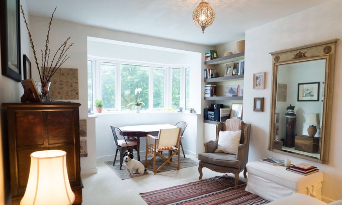 Askew Apartment | Cosy apartment in Shepherd’s Bush for two people.