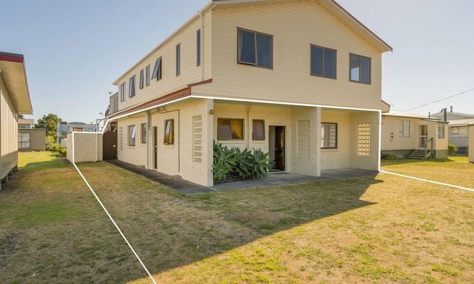 Cooks Beach Cottage | Cosy at Cooks - Cooks Beach Downstairs Unit