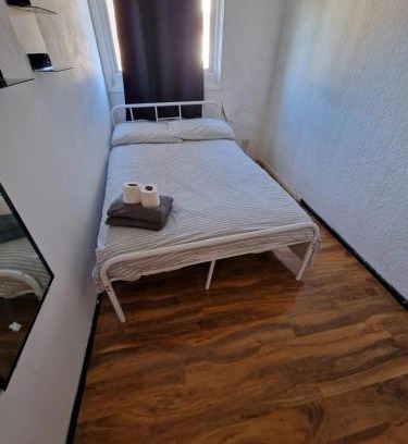 Crofton Park House | Cosy Beds & Rooms