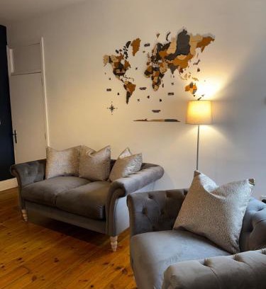 Heaton Apartment | Cosy Central Retreat