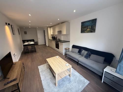 Swindon Apartment | Cosy Chic - On The High Street