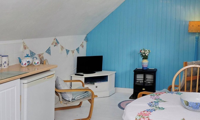 Helston Cottage | Cosy Cottage - UK42667