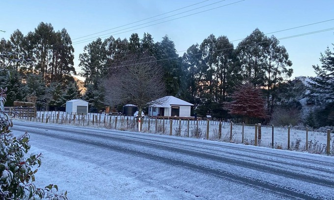 Raetihi Cottage | Cosy Country Cottage - Hot Tub- Pizza Oven- Fire Pit - Rural Setting On 4 Acres