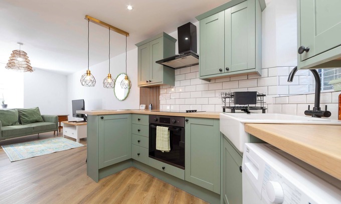 Abercwmboi Cottage | Cosy-Cute Miner's Cottage on the Taff Trail