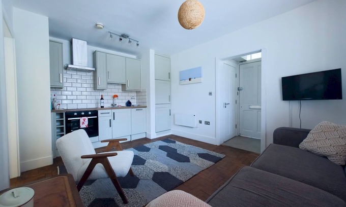 Stepney Green Apartment | Cosy Flat in Stepney Green I PTK