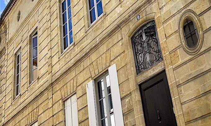 Libourne Condo | Cosy LOFT in the heart of the Bastide near St-Emilion
