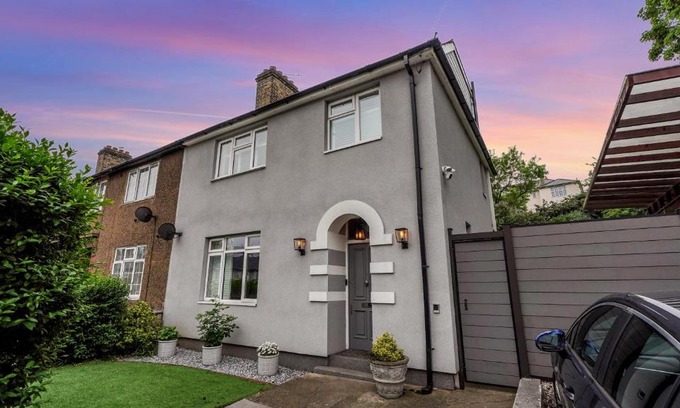 Wandsworth House | Cosy Luxurious Family Home