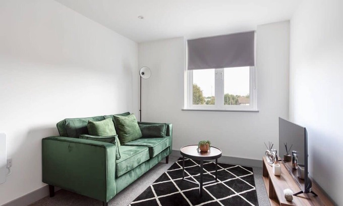 Leeds Apartment | Cosy & Modern 1 Bed Apartment, Leeds