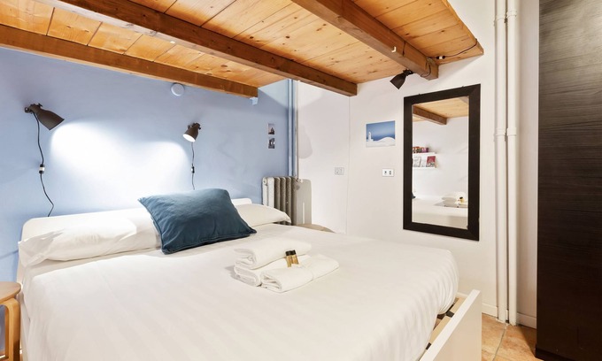 La Fontana Apartment | Cosy Nest Isola District Heart