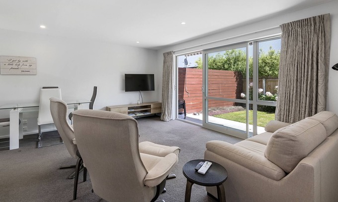 Merivale House | Cosy on Clissold - Christchurch City Centre