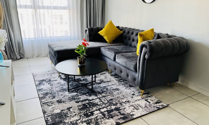 Silver Lakes Apartment | Cosy Pretoria Apartment nHome away from home.