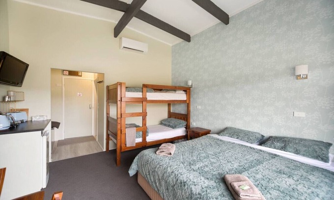 Merrijig House | Cosy Studio #3 at Mt Buller Stays