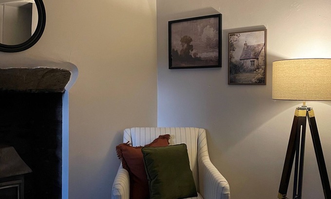 Cwrt Cottage | Cosy Welsh Cottage Eryri