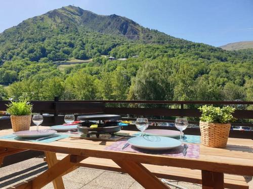 Saint-Lary-Soulan Apartment | CosyLary T3 Pic Lumière 3 étoiles 5 diamants et terrasse avec vue sur les montagnes