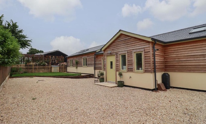 Witney House | Cotswold View