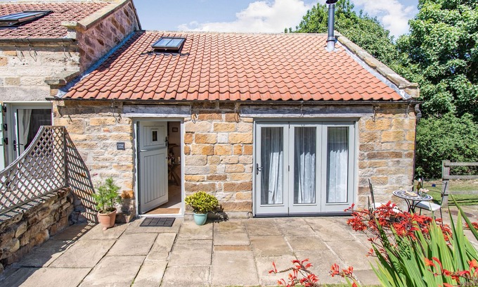 Fylingdales Cottage | COTTAGE ANTON, pet friendly, character holiday cottage in Ravenscar