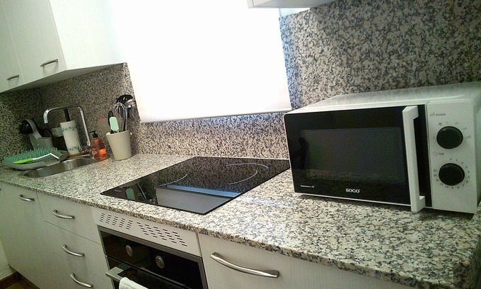 Olvera House | Cottage Charm with All the Comforts of Home—AirCon & WiFi Included!