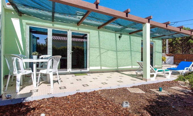 Nadadouro Cottage | Cottage 'Country House - Lagoa De Óbidos' with Private Terrace, Wi-Fi and Air Conditioning