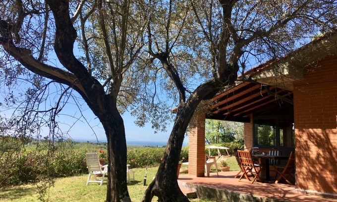 Guardistallo House | Cottage Gaia with sea view by ToscanaTour