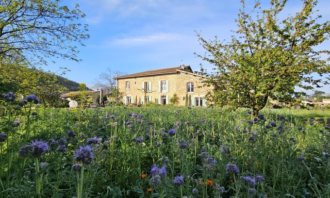 Chatuzange-le-Goubet House | Cottage in the countryside