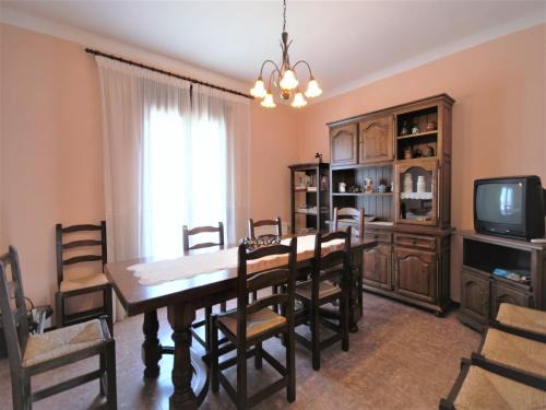 Vila-sacra House | Cottage in Vila-sacra near Beaches and Aquabrava, cleaning included