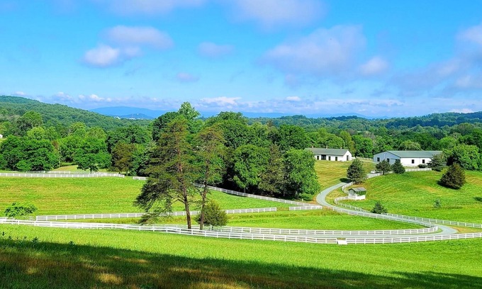 Charlottesville House | Cottage on quiet farm close to town and wineries
