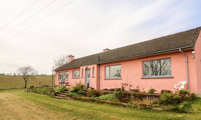 Bretherdale Cottage | COTTAGE ON THE HILL, pet friendly, with hot tub in Crosby Ravensworth