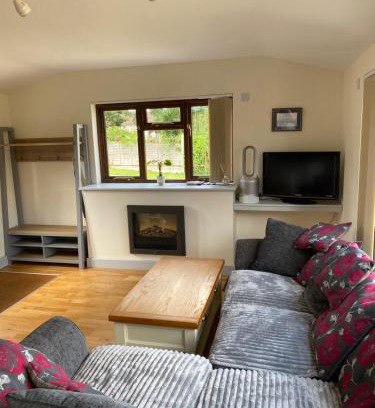 Sherborne House | Cottage Retreat- Sleeps 4 Garden