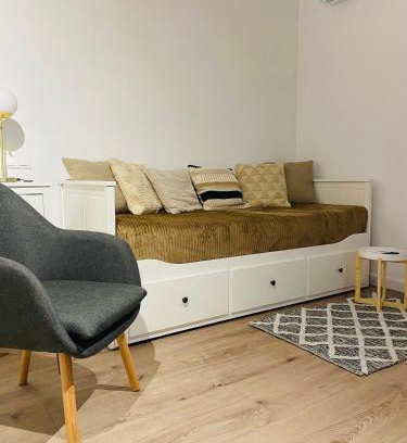 Stare Babice Apartment | Cottage Studio