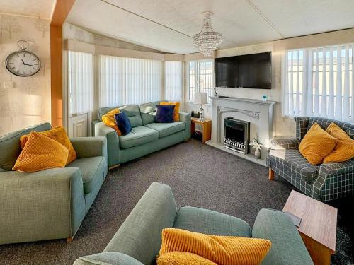 Rhyl House | Cottage - Uk49604