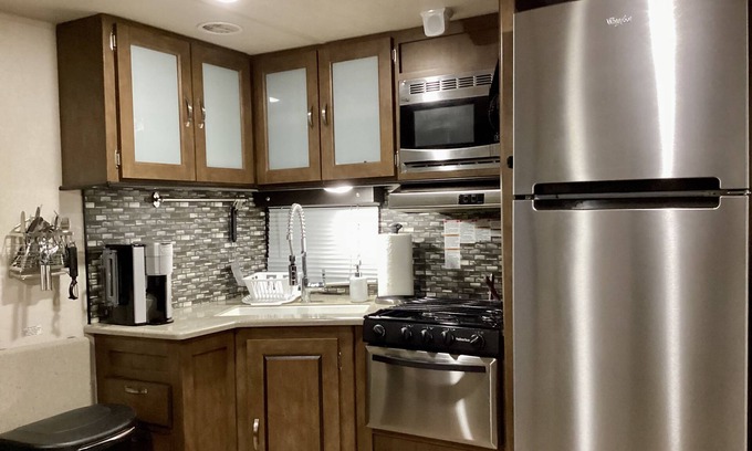 Ladson House | Country camping feel in the middle of Charleston Metro Area