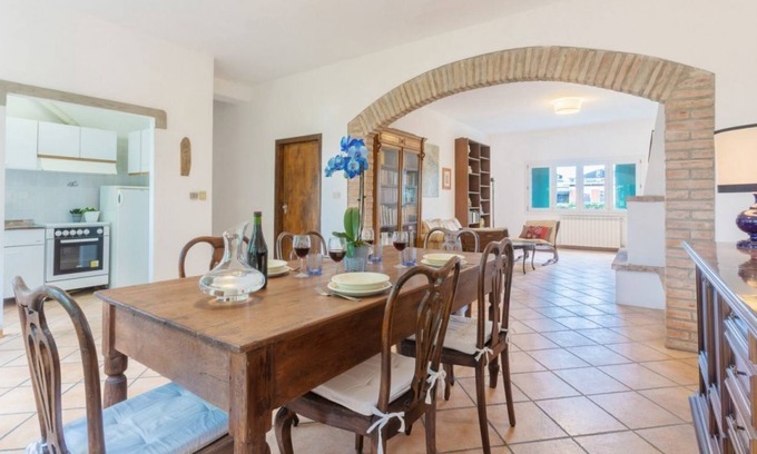 Monestirolo Apartment | Country cottage with parking and garden