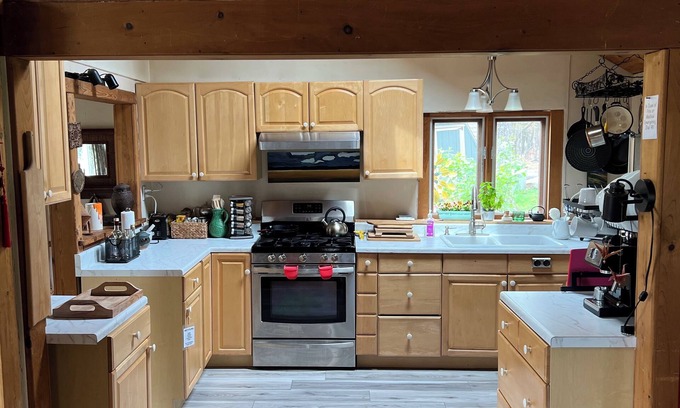 Town of Marbletown House | Country Elegance with Beautiful Catskill Mountain Views