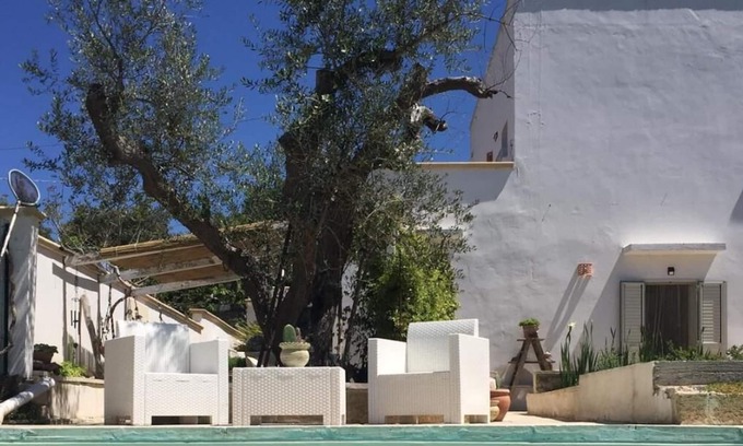 Parabita House | COUNTRY HOME WITH EXCLUSIVE POOL