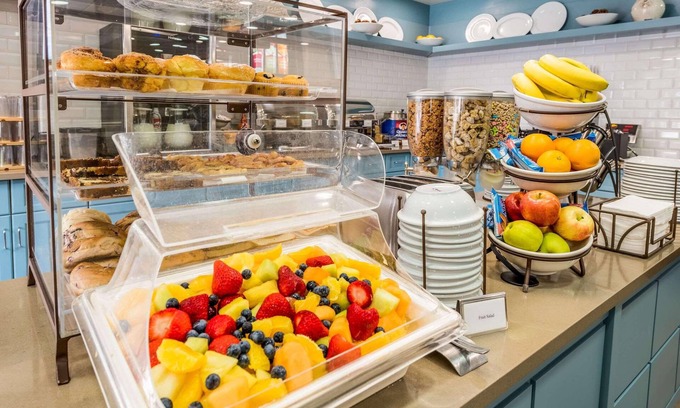 Cookeville Hotel | Country Inn & Suites by Radisson, Cookeville, TN