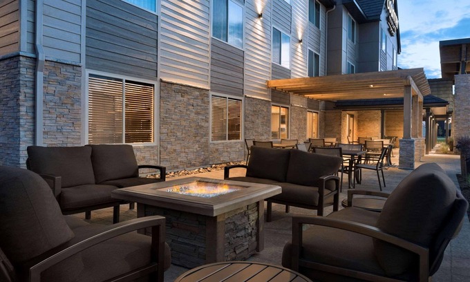 St. Cloud Hotel | Country Inn & Suites by Radisson, St. Cloud West, MN