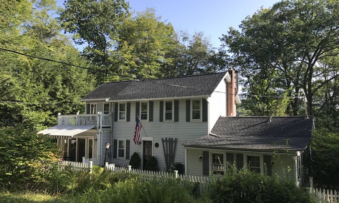 Lakeville House | Country living with a Lake View