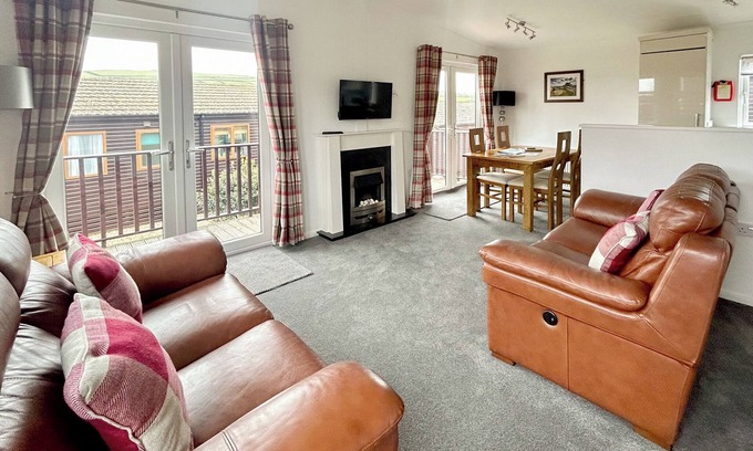 Tintagel Ski Chalet | Country Lodge Four Spa