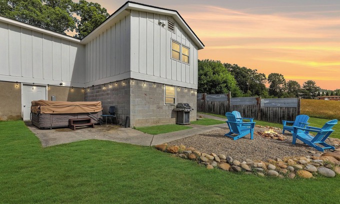 Candler House | Country meadow view, Biltmore, Blue Ridge Parkway, hiking, biking, hot tub
