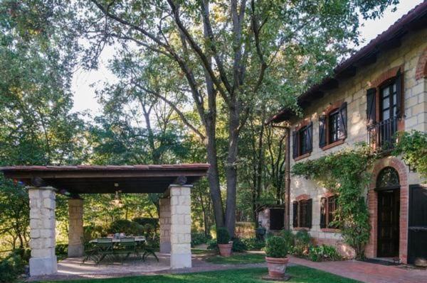 Terruggia Villa | Country Villa Il Roseto - D&C Certified