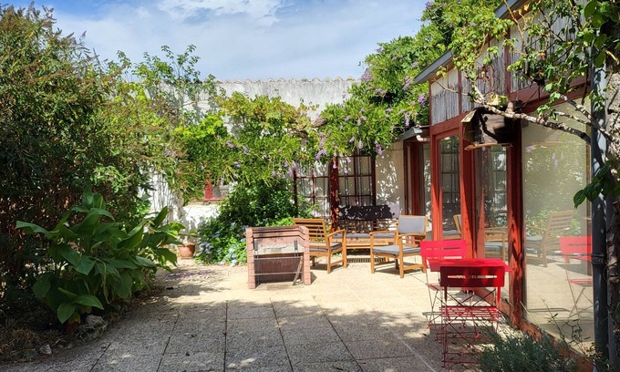 Saujon House | Countryside close to beaches and tourist attractions