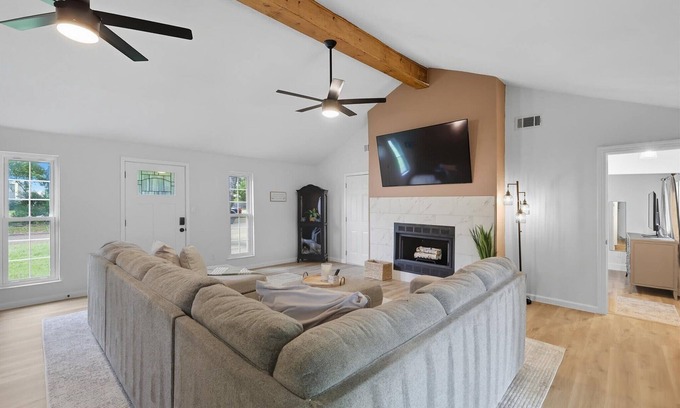 Sherman House | Countryside Cottage Getaway | 3BD/3BA w Patio+BBQ