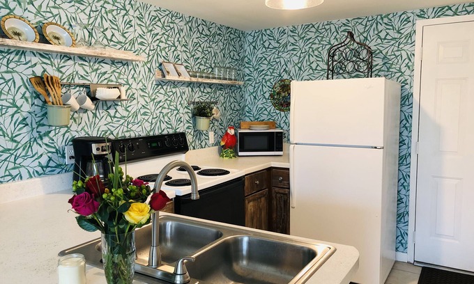 Surfside Beach Condo | Couples Get-Away Haven @ the Beach