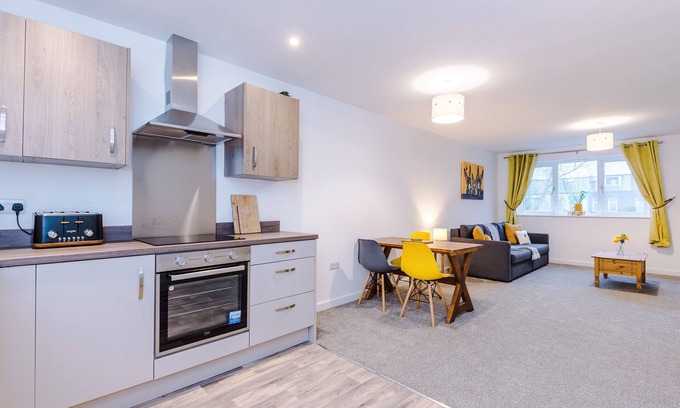 Bury Apartment | Court House Apartments by Assured Stays
